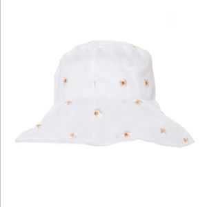 Flower bucket hat